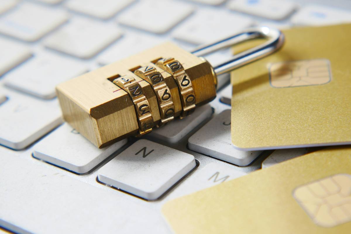 Data protection cloud storage how secure - comparison of cloud storage security features for online education platforms